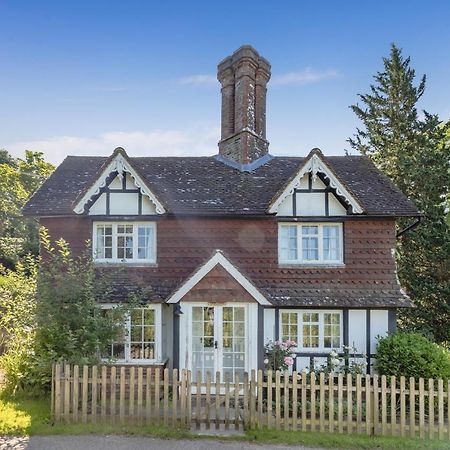 Danny Lodge - Country Cottage Near Brighton By Huluki Sussex Stays Hurstpierpoint Exterior foto