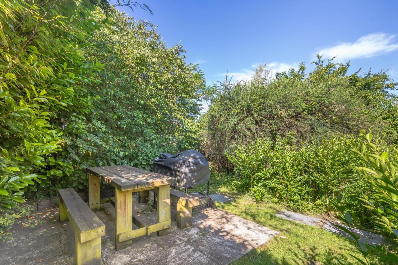 Danny Lodge - Country Cottage Near Brighton By Huluki Sussex Stays Hurstpierpoint Exterior foto